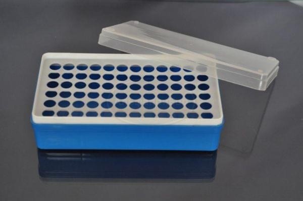 Штатив с крышкой для пробирок типа Эппендорф 1,5 мл на 72 гнезда